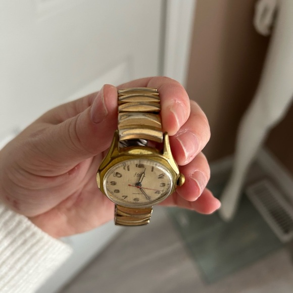 Vintage collectable ELCO jewel 17 mechanical Gold Watch 😊 HOST pick - Picture 10 of 11